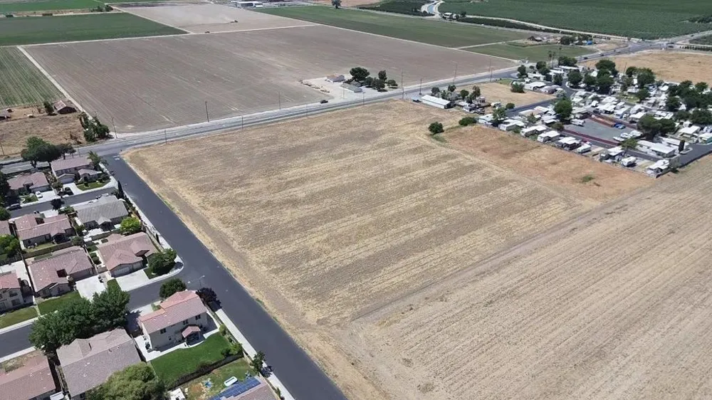 W Lacey Hanford, CA 93230
