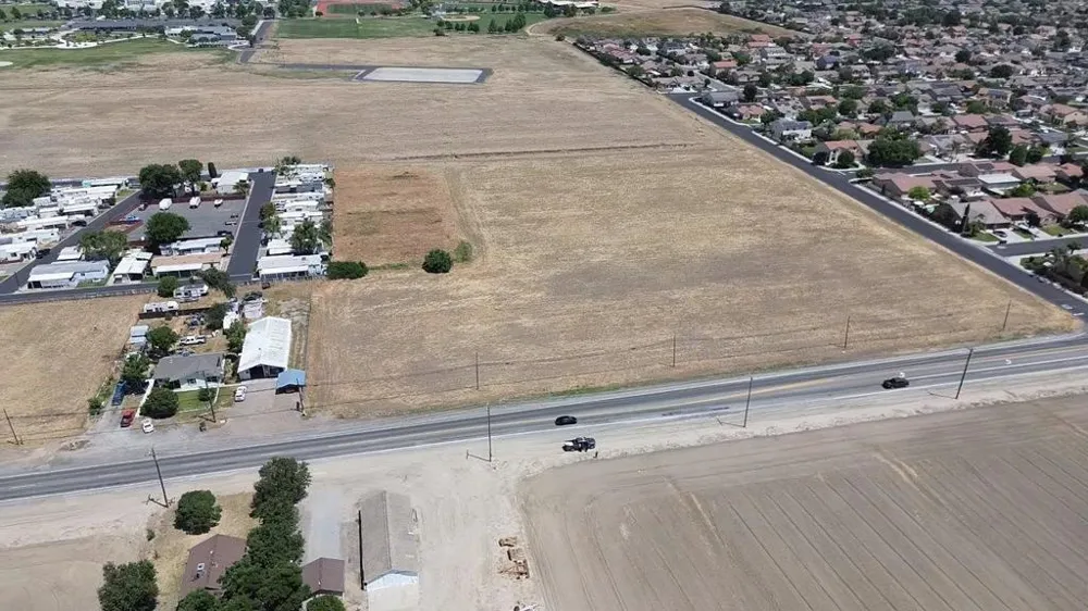 W Lacey Hanford, CA 93230