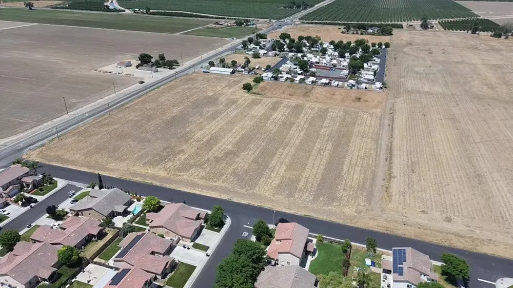 W Lacey Hanford, CA 93230