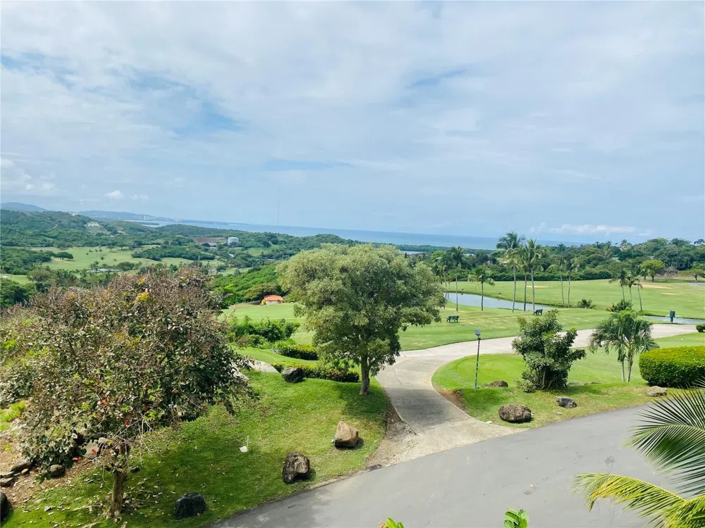 LAS CASITAS VILLAGE 1 1 AVE CONQUISTADOR #5393 Fajardo, PR 00738