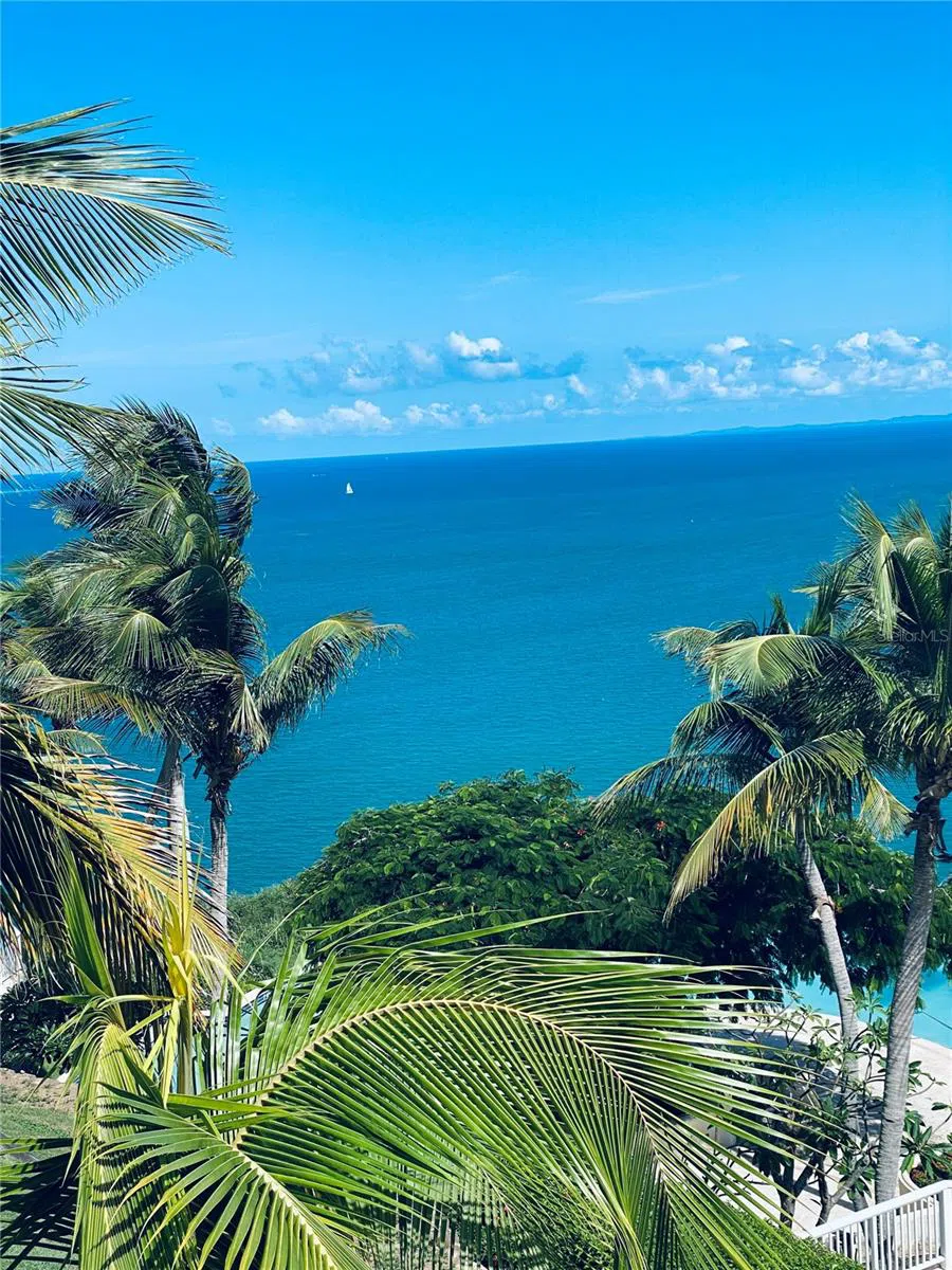 LAS CASITAS VILLAGE 1 1 AVE CONQUISTADOR #5393 Fajardo, PR 00738