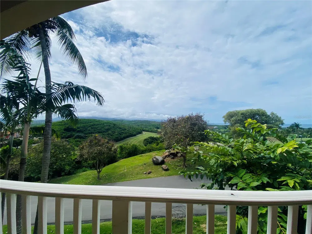 LAS CASITAS VILLAGE 1 1 AVE CONQUISTADOR #5393 Fajardo, PR 00738