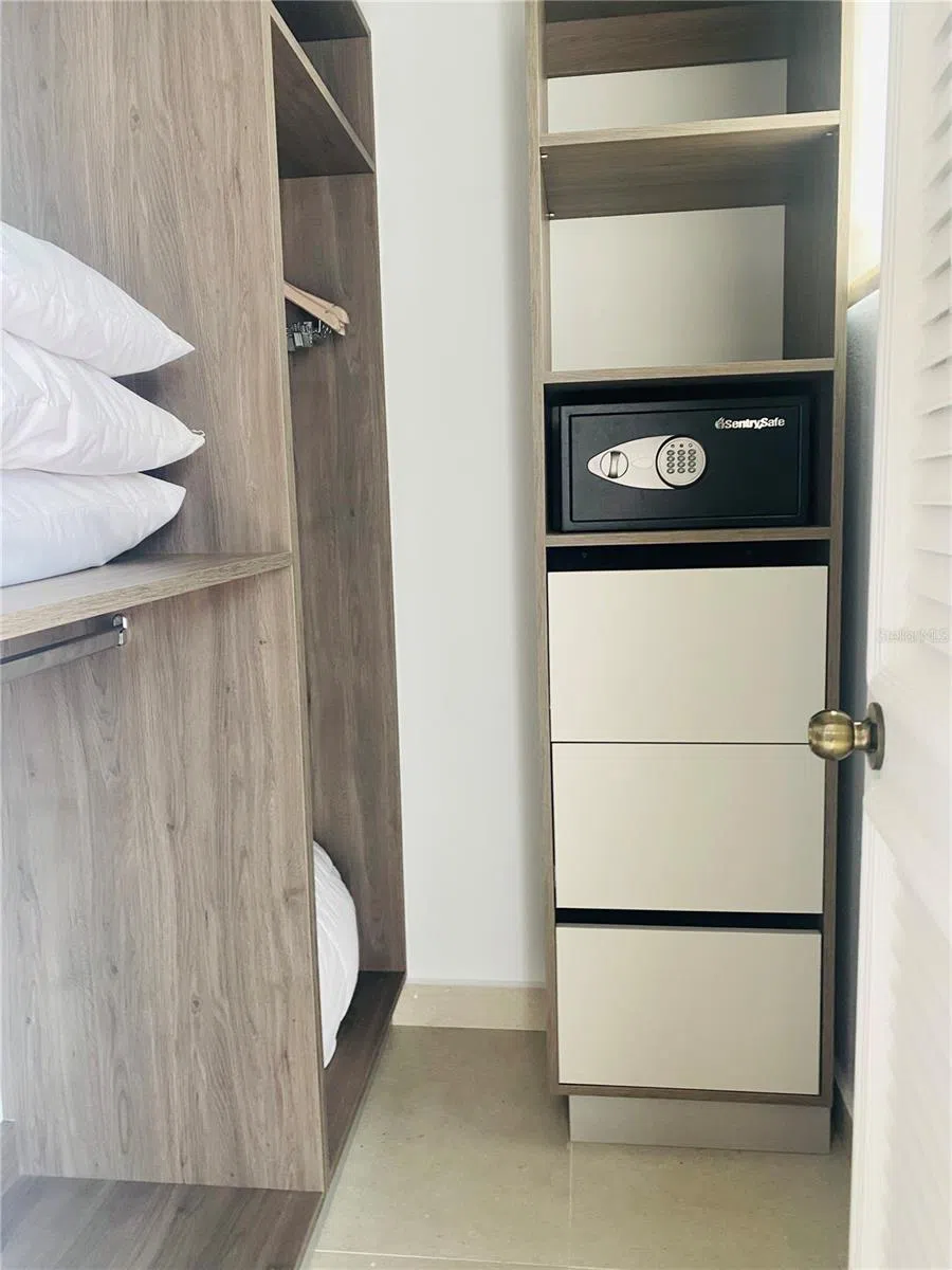 LAS CASITAS VILLAGE 1 1 AVE CONQUISTADOR #5393 Fajardo, PR 00738