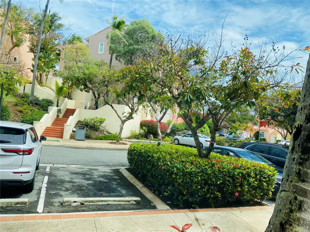 LAS CASITAS VILLAGE 1 1 AVE CONQUISTADOR #5393 Fajardo, PR 00738