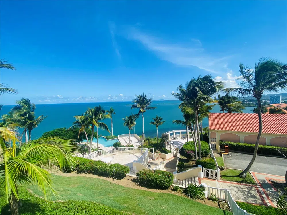 LAS CASITAS VILLAGE 1 1 AVE CONQUISTADOR #5393 Fajardo, PR 00738