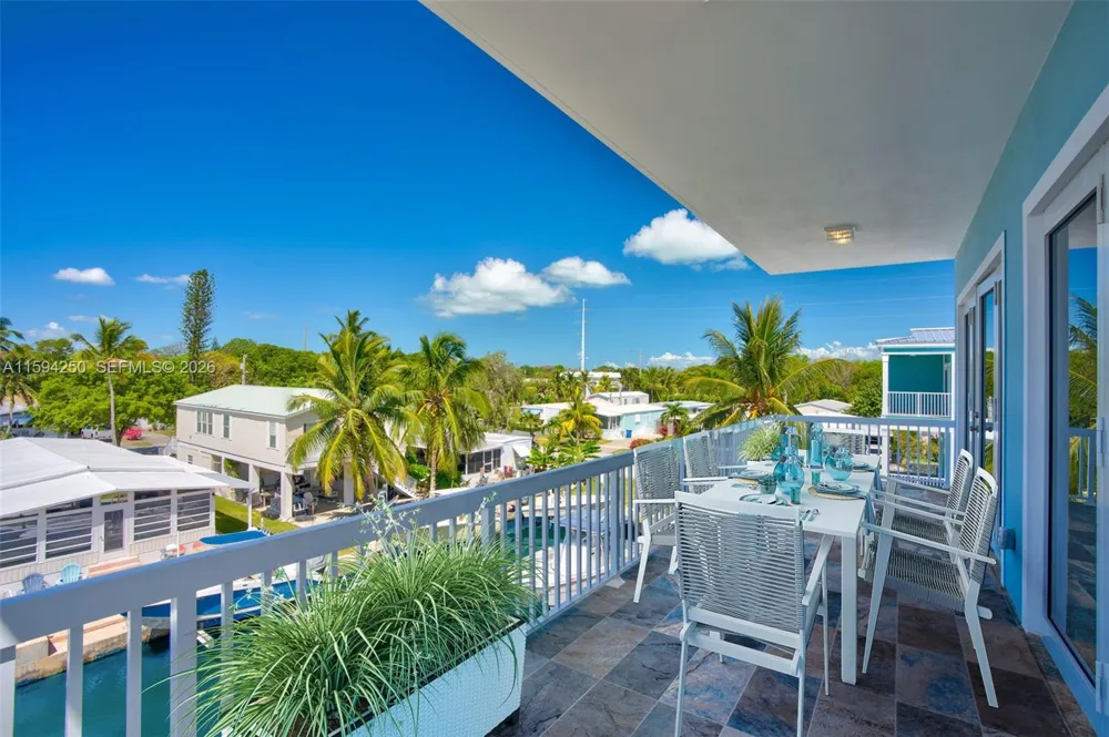 84 Coral Way Key Largo, FL 33037