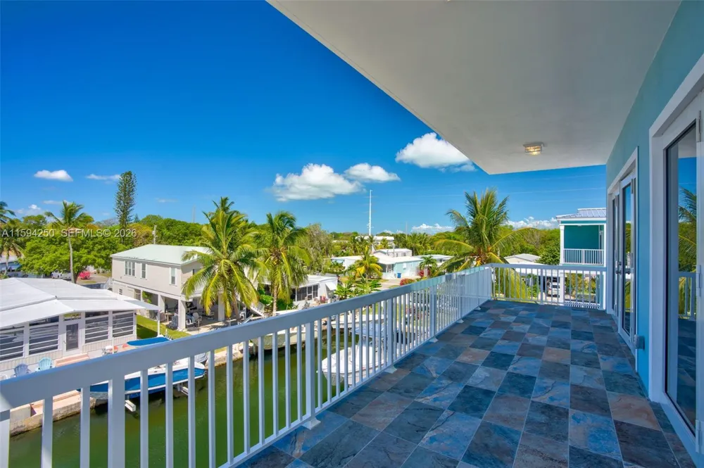 84 Coral Way Key Largo, FL 33037