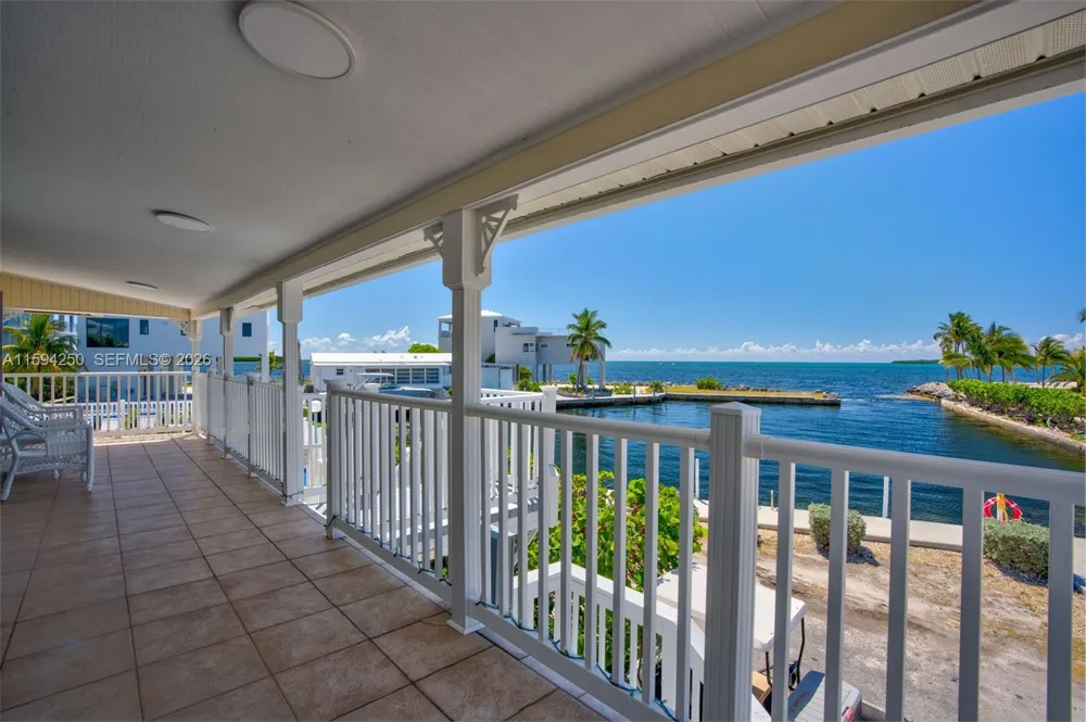 84 Coral Way Key Largo, FL 33037