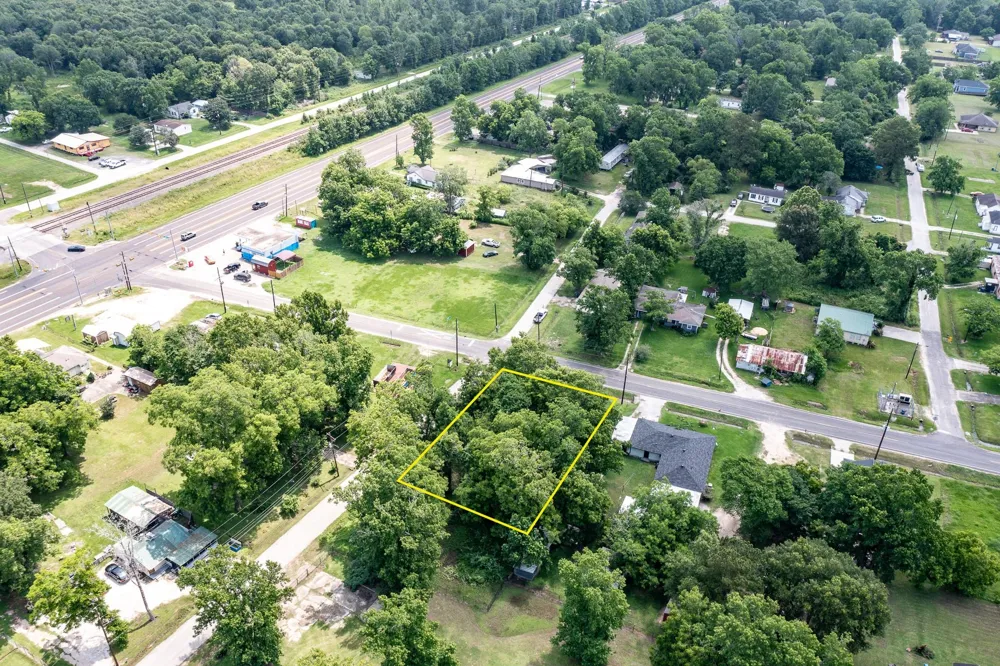 W Cormier - 000 Street Ames, TX 77575