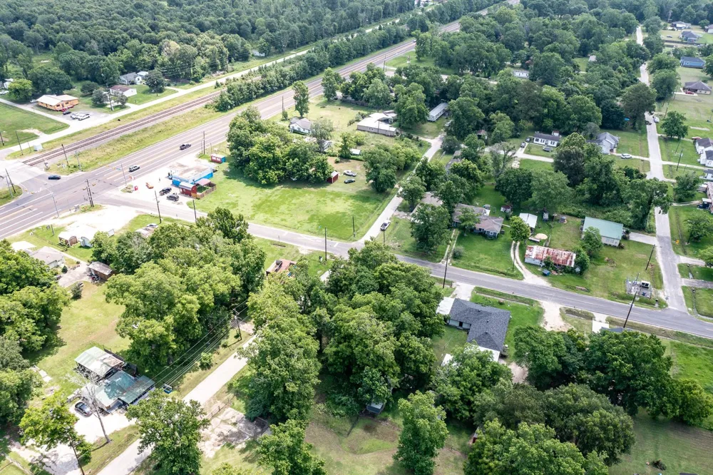 W Cormier - 000 Street Ames, TX 77575