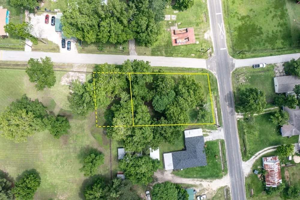 W Cormier - 000 Street Ames, TX 77575