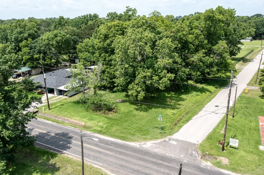 W Cormier - 000 Street Ames, TX 77575