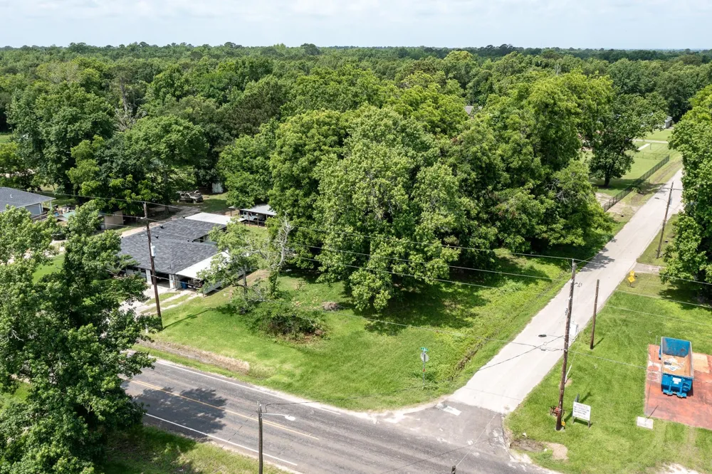 W Cormier - 000 Street Ames, TX 77575