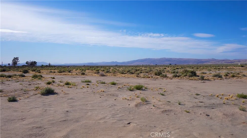 Friends Road Hinkley, CA 92347