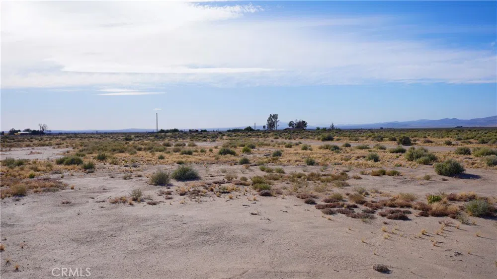 Friends Road Hinkley, CA 92347