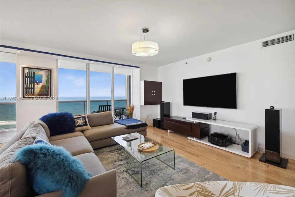 1800 S Ocean Dr #1401 Hallandale Beach, FL 33009