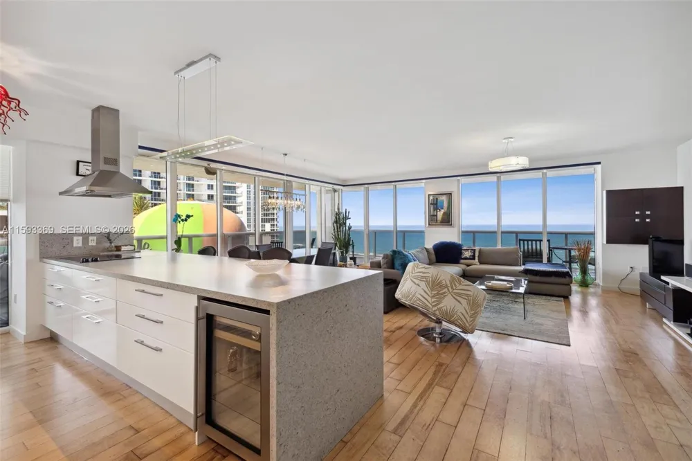 1800 S Ocean Dr #1401 Hallandale Beach, FL 33009