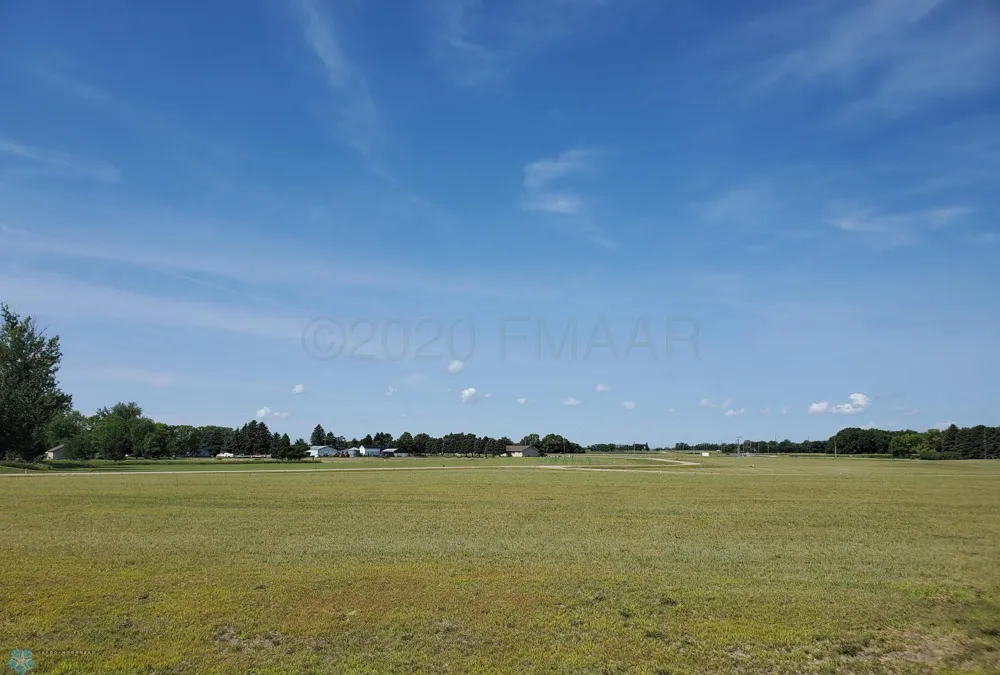 1013 EDISON STREET Milnor, ND 58060