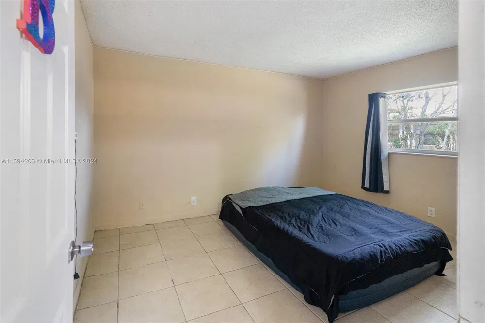 1440 NW 20th St, unit B Fort Lauderdale, FL 33311