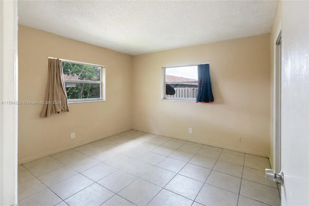 1440 NW 20th St, unit B Fort Lauderdale, FL 33311