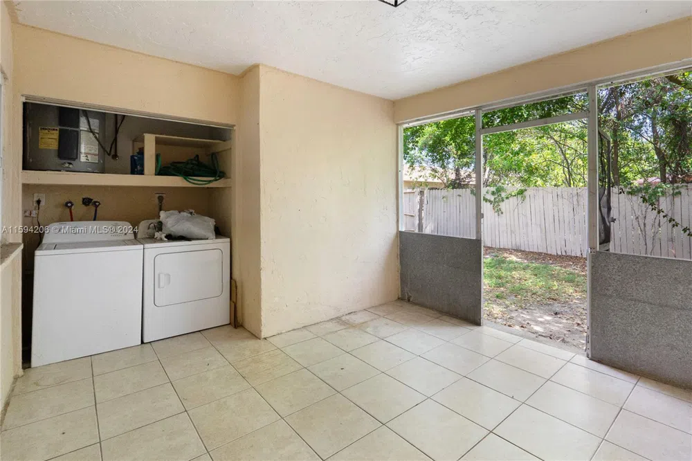 1440 NW 20th St, unit B Fort Lauderdale, FL 33311
