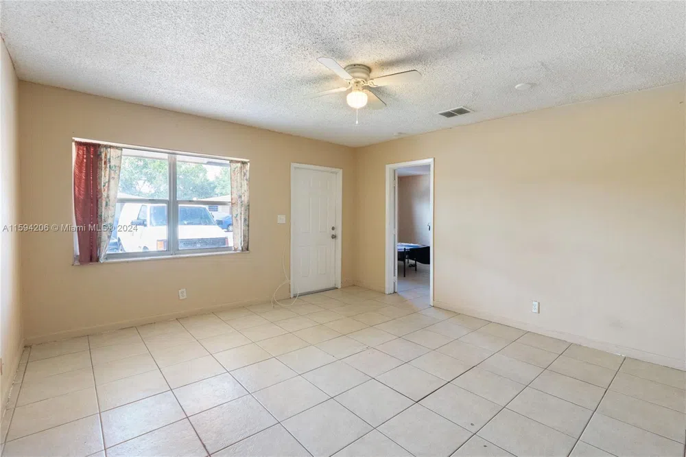 1440 NW 20th St, unit B Fort Lauderdale, FL 33311