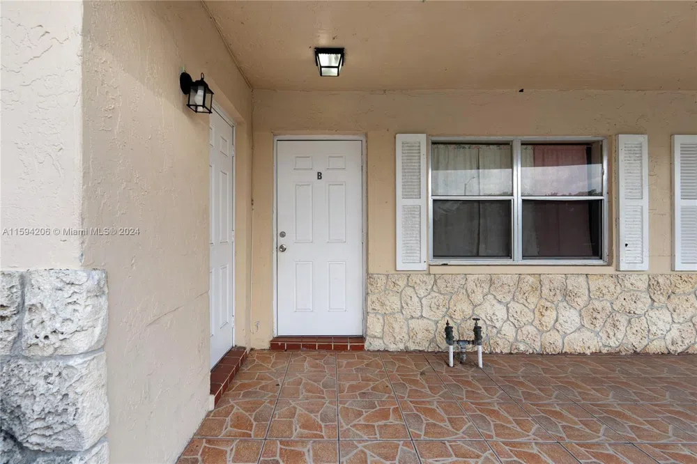1440 NW 20th St, unit B Fort Lauderdale, FL 33311