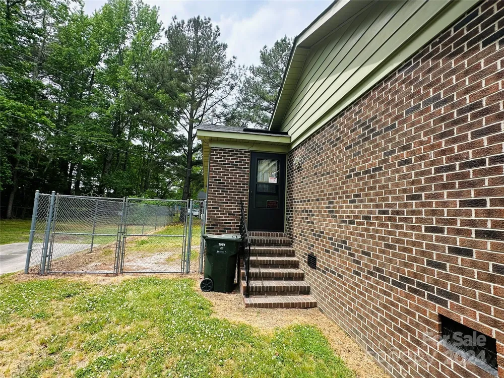 612 Dr Martin Luther King Jr Avenue Enfield, NC 27823
