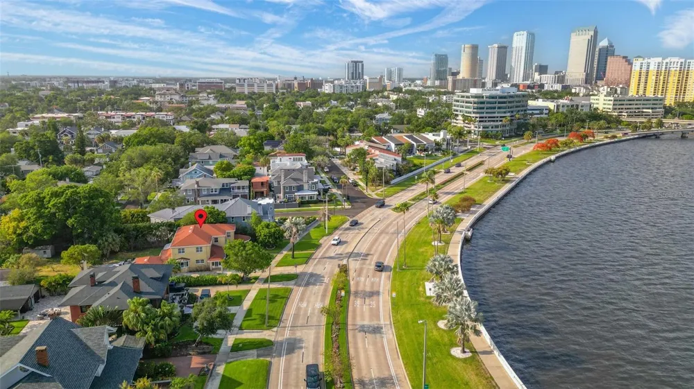 803 BAYSHORE BOULEVARD Tampa, FL 33606