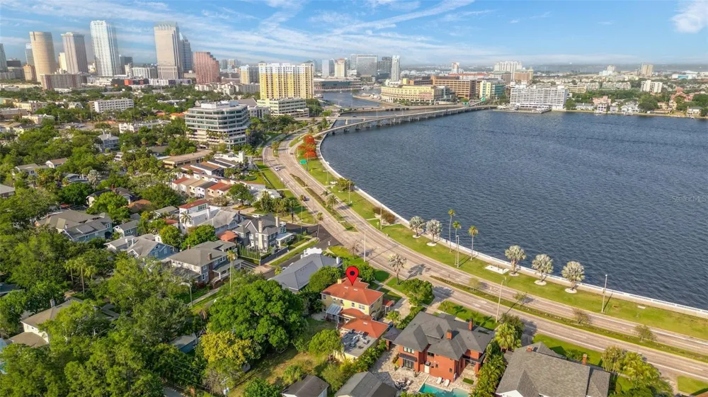 803 BAYSHORE BOULEVARD Tampa, FL 33606