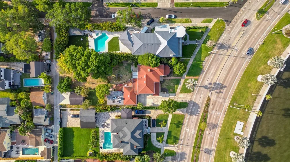 803 BAYSHORE BOULEVARD Tampa, FL 33606
