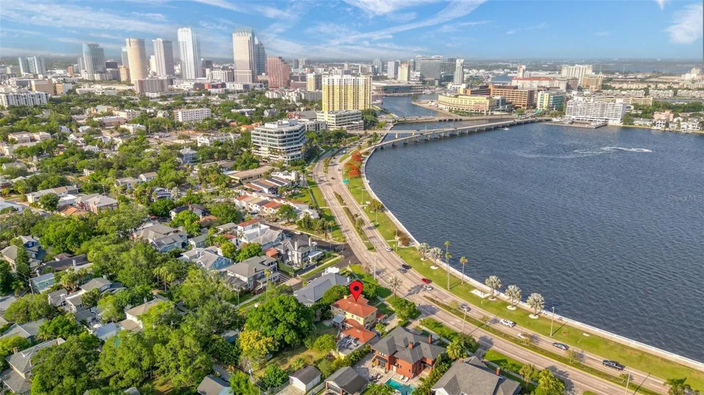 803 BAYSHORE BOULEVARD Tampa, FL 33606