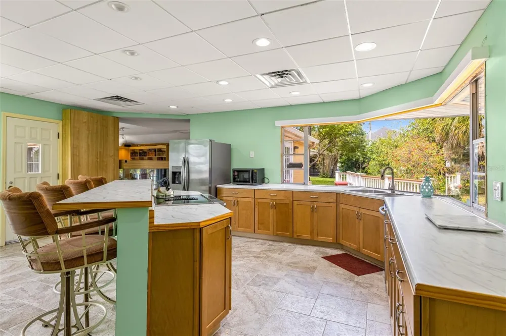 803 BAYSHORE BOULEVARD Tampa, FL 33606