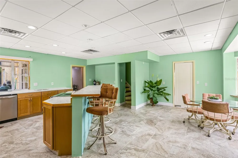 803 BAYSHORE BOULEVARD Tampa, FL 33606
