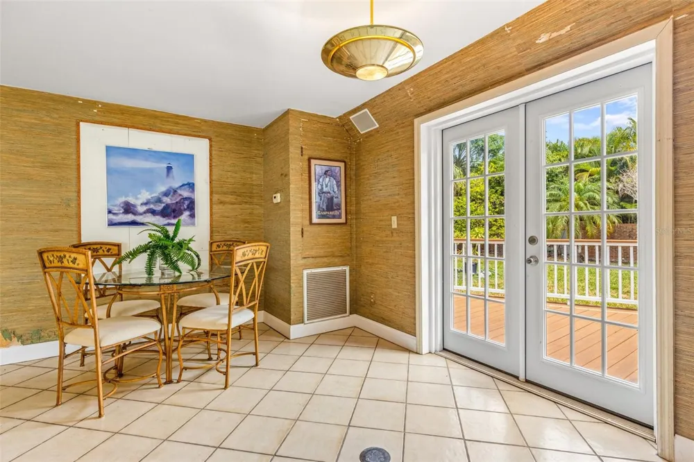 803 BAYSHORE BOULEVARD Tampa, FL 33606