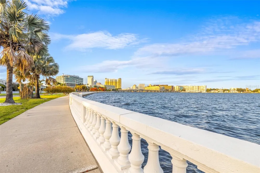 803 BAYSHORE BOULEVARD Tampa, FL 33606
