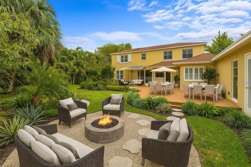 803 BAYSHORE BOULEVARD Tampa, FL 33606