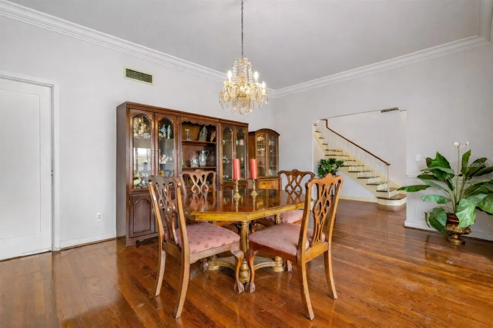 803 BAYSHORE BOULEVARD Tampa, FL 33606