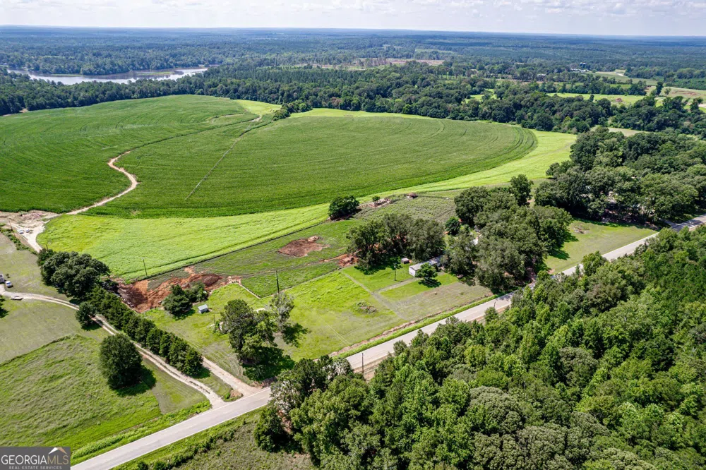 100AC Twin Bridges RD Eatonton, GA 31024