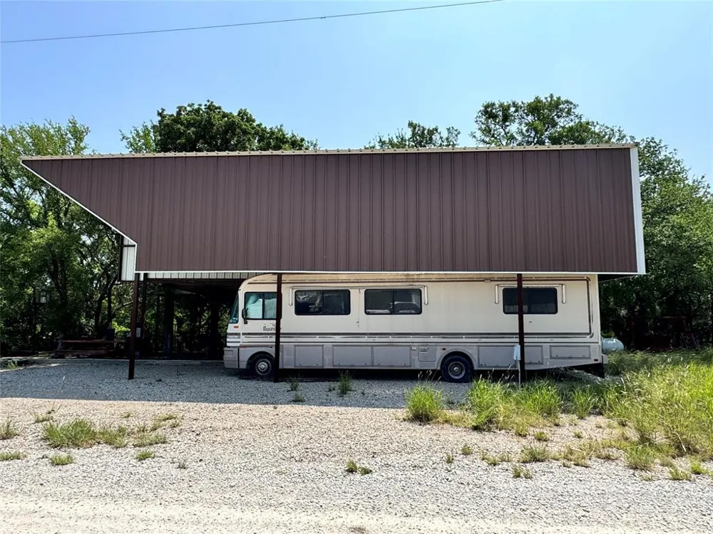 848 Oak Point Drive May, TX 76857