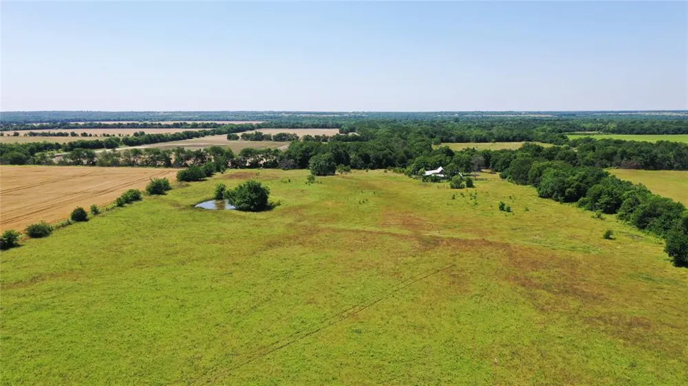 2516 County Road 1017 Wolfe City, TX 75423