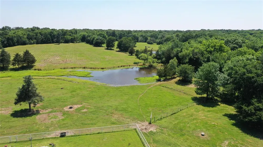 2516 County Road 1017 Wolfe City, TX 75423