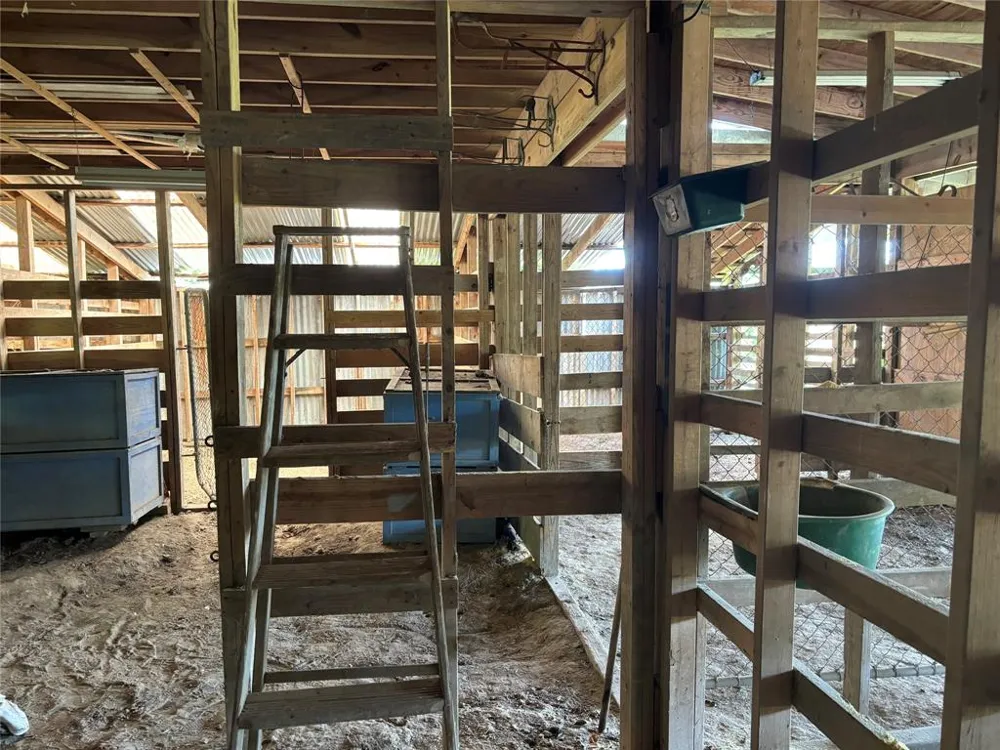 2516 County Road 1017 Wolfe City, TX 75423