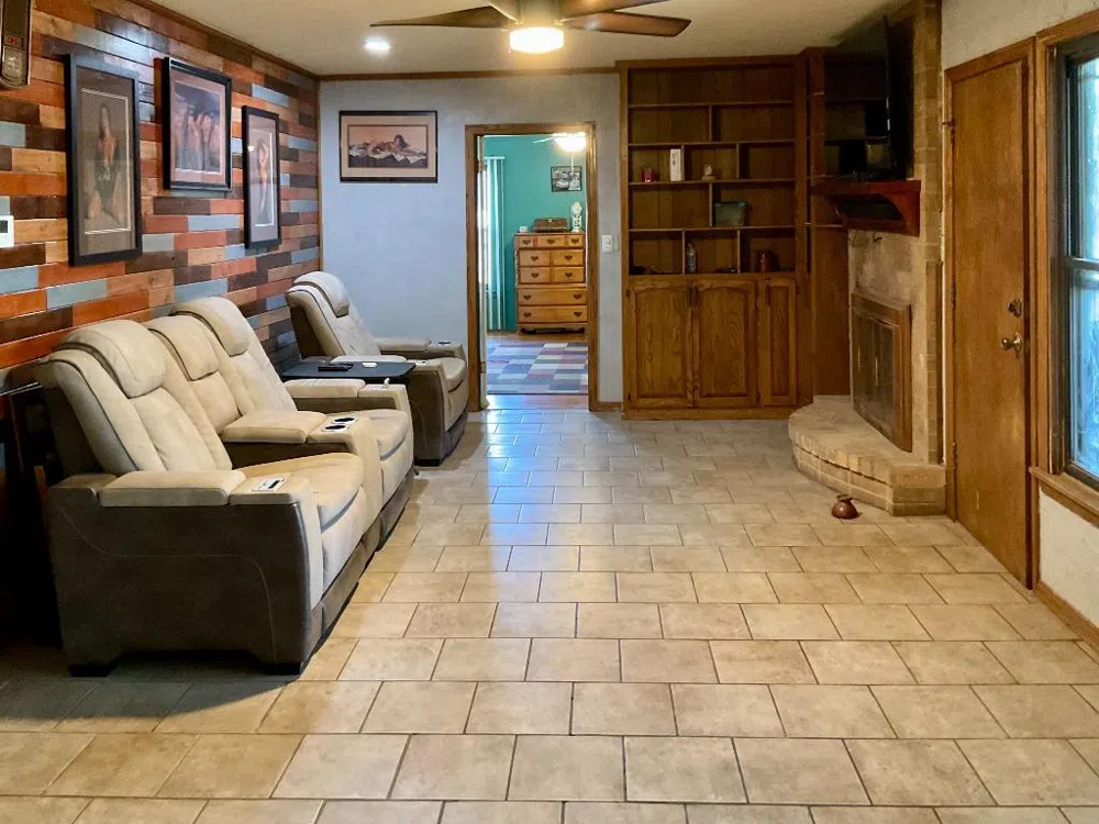 915 W Main Street Post, TX 79356