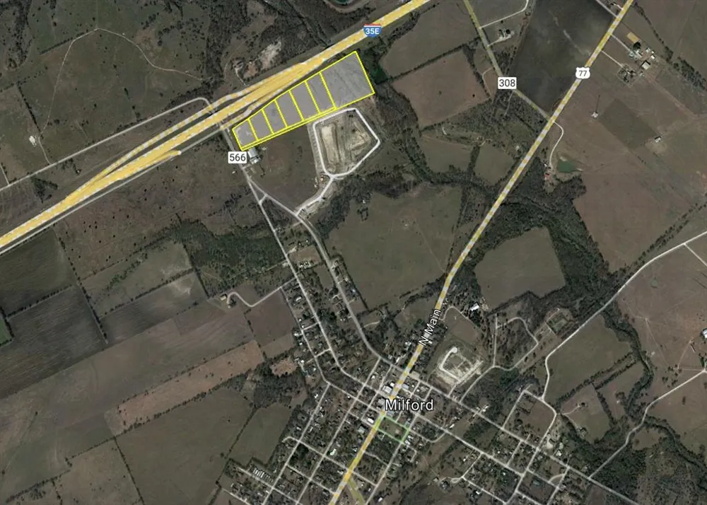 566 I-35e S Milford, TX 76670