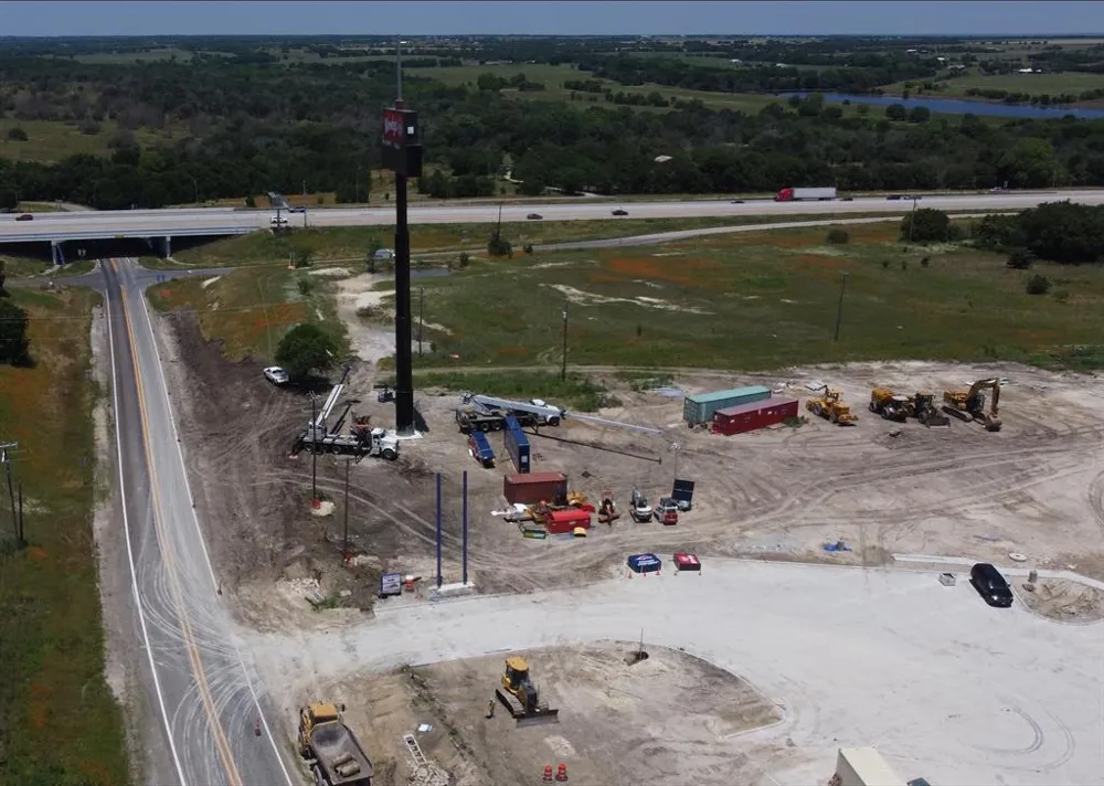 566 I-35e S Milford, TX 76670