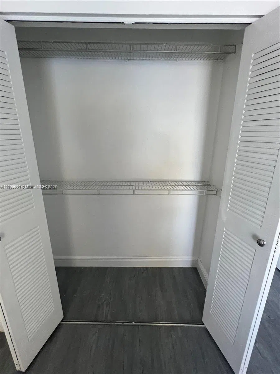 2050 SW 122nd Ave #22 Miami, FL 33175