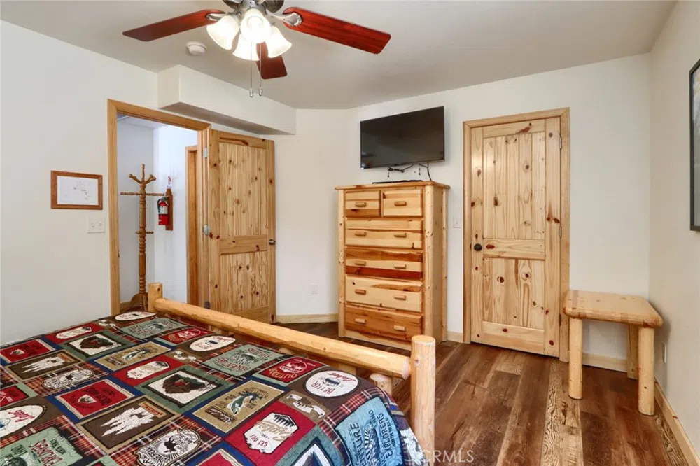 7400 Choke Cherry Lane Yosemite, CA 95389