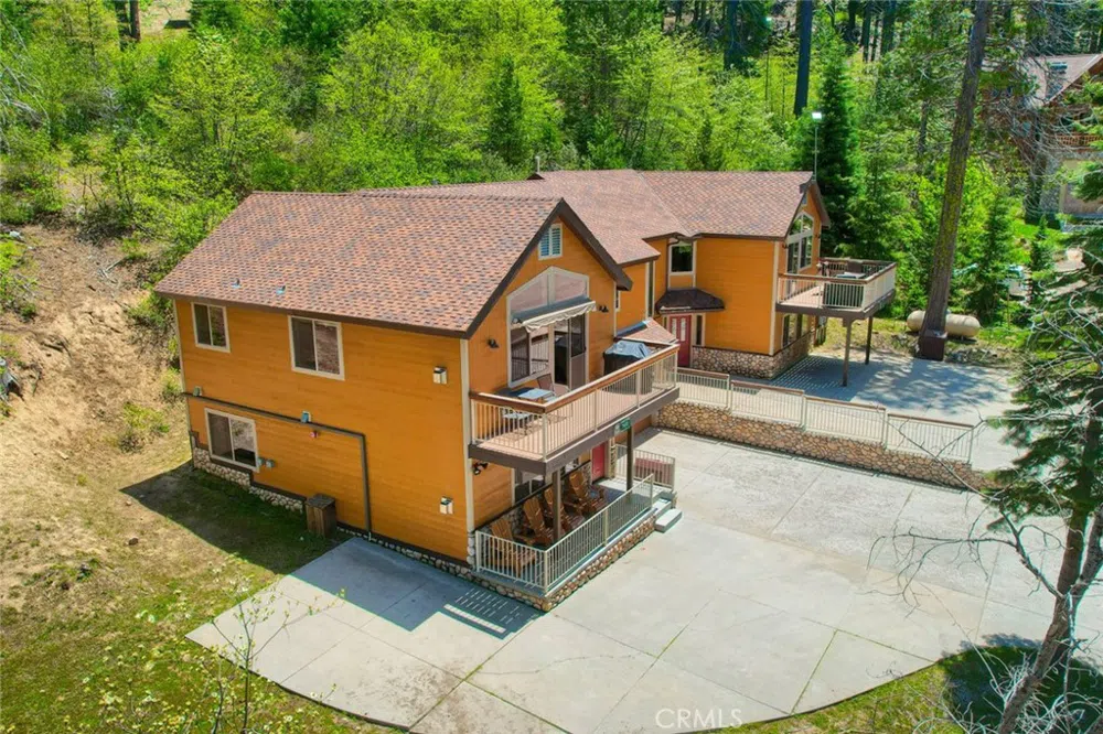 7400 Choke Cherry Lane Yosemite, CA 95389