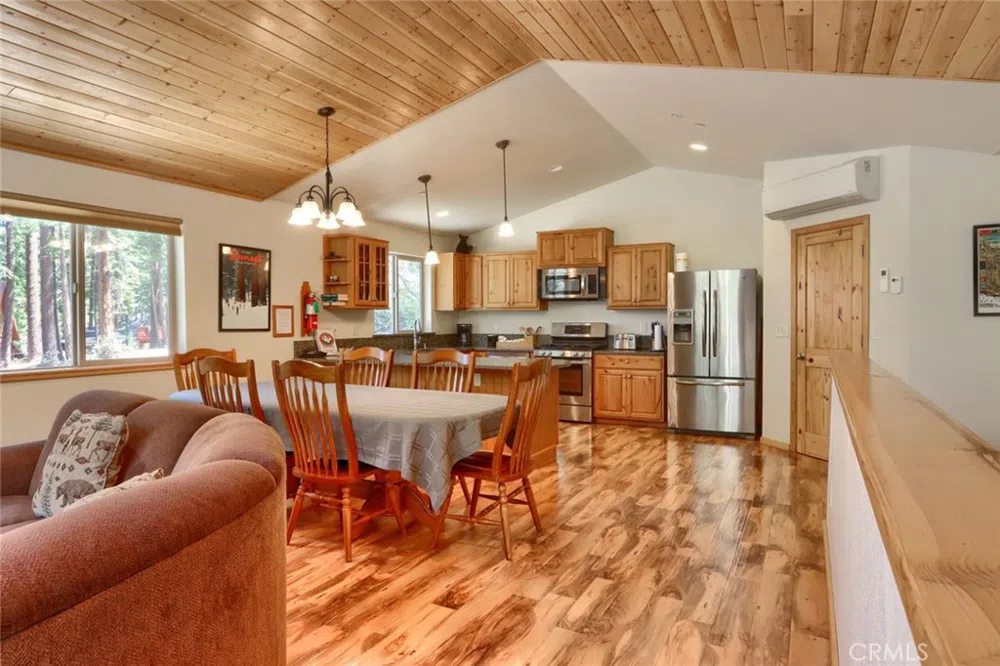 7400 Choke Cherry Lane Yosemite, CA 95389
